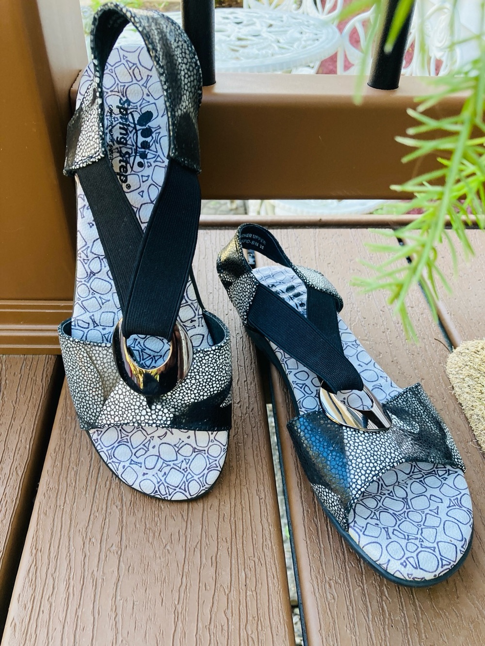Spring Step Size 8 Crespo patterned leather slingback sandals.